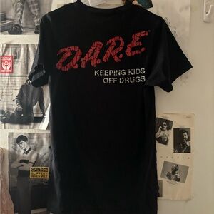 Like new DARE vintage tee from Urban Outfitters❤️‍🩹🖤